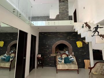 Casa - Colinas del Valle