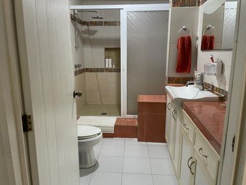 CASA EN VENTA COL. GUADALUPE MAINERO, TAMPICO