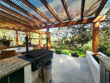 Venta de casa en condominio en Avándaro Valle de Bravo