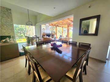 Venta de casa en condominio en Avándaro Valle de Bravo