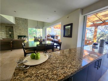 Venta de casa en condominio en Avándaro Valle de Bravo