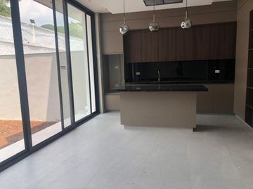 CASA VENTA EL BARRO CARRETERA NACIONAL