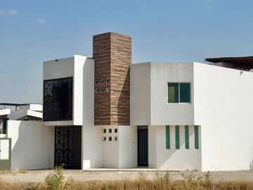 CASA EN VENTA EN LA HERENCIA 3022, ZONA SANTIAGO M OMOXPAN