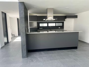 CASA EN VENTA EN PARQUE MALTA, LOMAS DE ANGELOPOLIS, PUEBLA