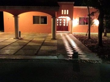 Casa en Venta Club de golf la Ceiba