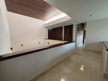 Casa en venta de 4 recámaras en privada con amenidades en Santa Gertrudis Copo, Mérida.