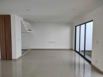 CASA EN ZEN LIFE l