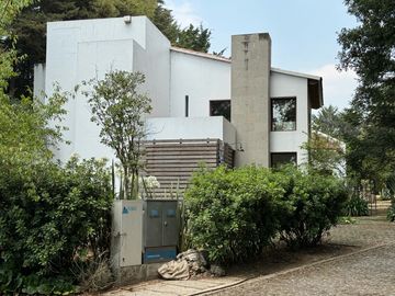 Casa en  Venta o Renta en el exclusivo fraccionamiento Ex Hacienda San Martin