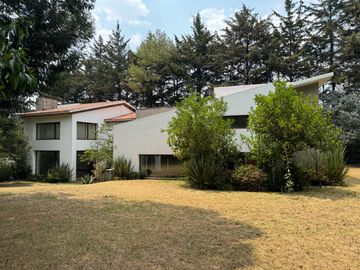 Casa en  Venta o Renta en el exclusivo fraccionamiento Ex Hacienda San Martin