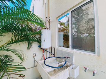 Se vende casa en Jardines de Mayakoba