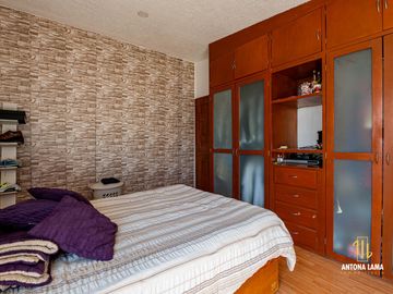 Casa en venta en Arboledas de San Ignacio, con cuatro habitaciones