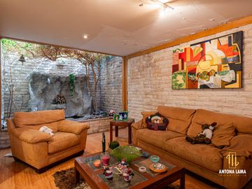 Casa en venta en Arboledas de San Ignacio, con cuatro habitaciones