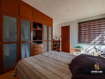 Casa en venta en Arboledas de San Ignacio, con cuatro habitaciones