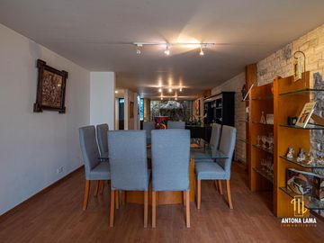 Casa en venta en Arboledas de San Ignacio, con cuatro habitaciones