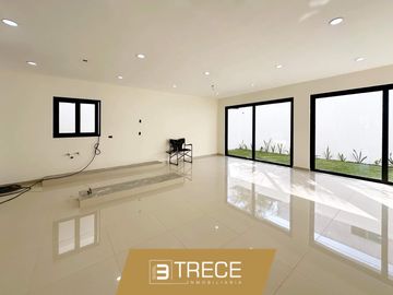 Casa en venta Fraccionamiento Lomas Residencial, Riviera Veracruzana, Alvarado, Veracruz