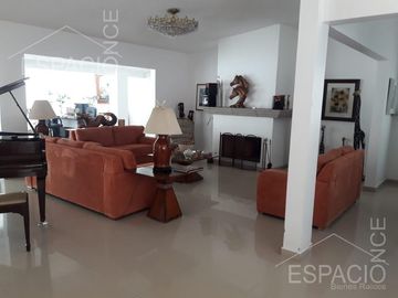 Casa - Fraccionamiento Jardines de Ahuatepec