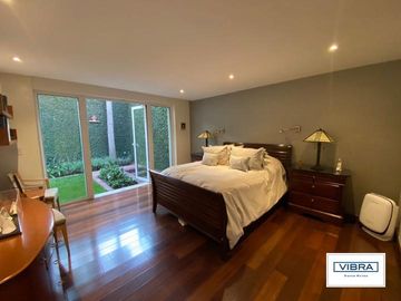 Magnífica residencia con alberca a la venta en las Lomas de Chapultepec, CDMX