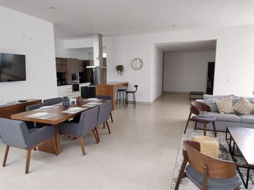 Venta Casa Lomas Corinto