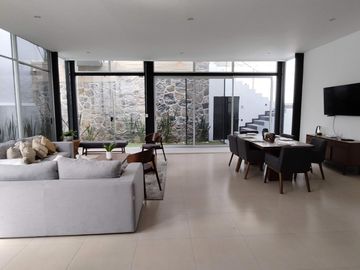 Venta Casa Lomas Corinto