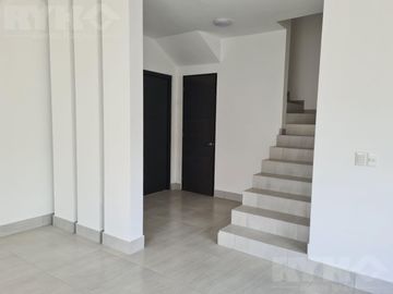 Casa - Fraccionamiento Altares Residencial