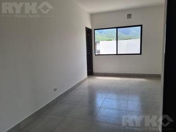 Casa - Fraccionamiento Altares Residencial