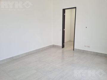 Casa - Fraccionamiento Altares Residencial