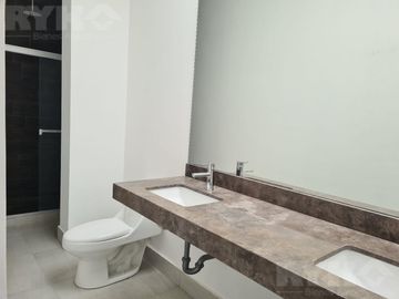 Casa - Fraccionamiento Altares Residencial