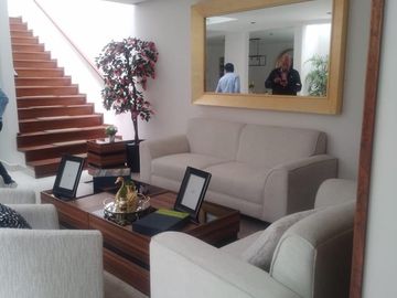 Casa en venta, Club de Golf San Carlos, Metepec, Edo. de México.
