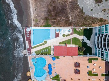 Departamento en venta en Fracc. Costa de Oro, Boca del Rio con salida al mar