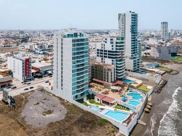 Departamento en venta en Fracc. Costa de Oro, Boca del Rio con salida al mar