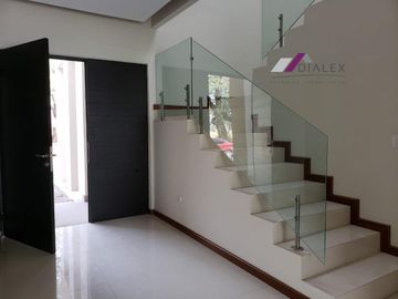 La Joya Privada Residencial -CARRETERA NACIONAL- Casa en Venta Monterrey Zona Sur