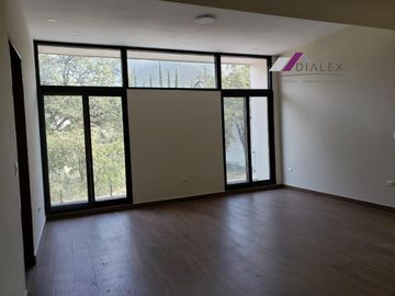 La Joya Privada Residencial -CARRETERA NACIONAL- Casa en Venta Monterrey Zona Sur