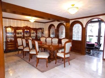 Casa en venta en Ciudad Satélite, Naucalpan, Edo. Méx.