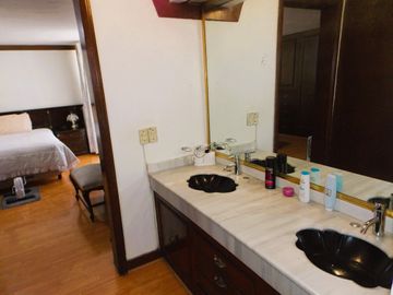 Casa en venta en Ciudad Satélite, Naucalpan, Edo. Méx.