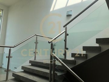 CASA EN VENTA - CLUSTER 10 10 10 EN LOMAS DE ANGELOPOLIS