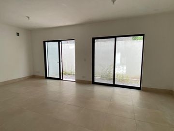 Casa en venta en Cumbres Elite Premier, privada Pirineos