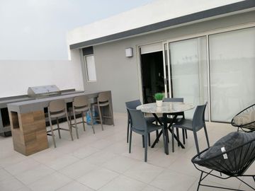 CASA EN VENTA ZONA APODACA