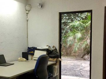 CASA U OFICINA EN VENTA CERRO DEL TESORO TLAQUEPAQUE