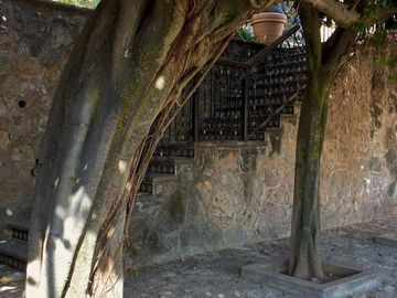 CASA U OFICINA EN VENTA CERRO DEL TESORO TLAQUEPAQUE
