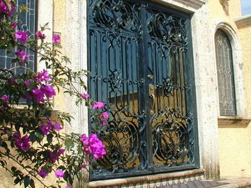 CASA U OFICINA EN VENTA CERRO DEL TESORO TLAQUEPAQUE