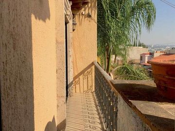 CASA U OFICINA EN VENTA CERRO DEL TESORO TLAQUEPAQUE