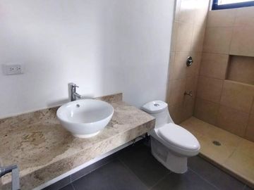 Casa en Praderas de mayab, 3 Rec. y alberca