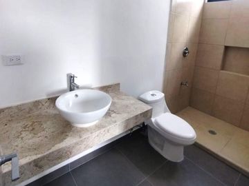 Casa en Praderas de mayab, 3 Rec. y alberca