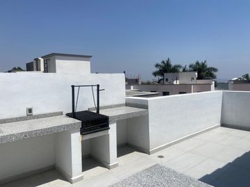 CASA EN AHUATEPEC
