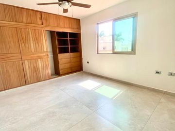 CASA EN AHUATEPEC
