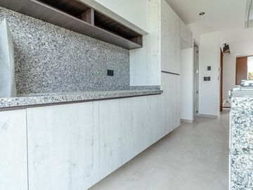 CASA EN VENTA NUEVA EN FRACCIONAMIENTO BOSQUES DE ZAVALETA