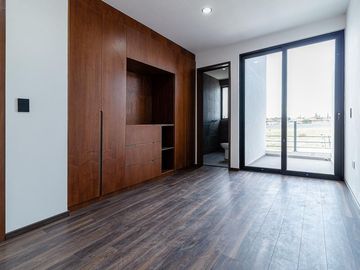 CASA EN VENTA NUEVA EN FRACCIONAMIENTO BOSQUES DE ZAVALETA