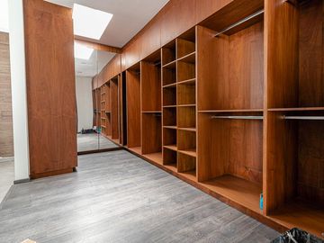 CASA EN VENTA NUEVA EN FRACCIONAMIENTO BOSQUES DE ZAVALETA