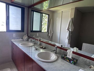 Venta de casa Club de Golf San Carlos, Metepec, NEGOCIABLE