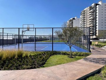 Departamento a estrenar en Venta en el Refugio con Amenidades de Lujo